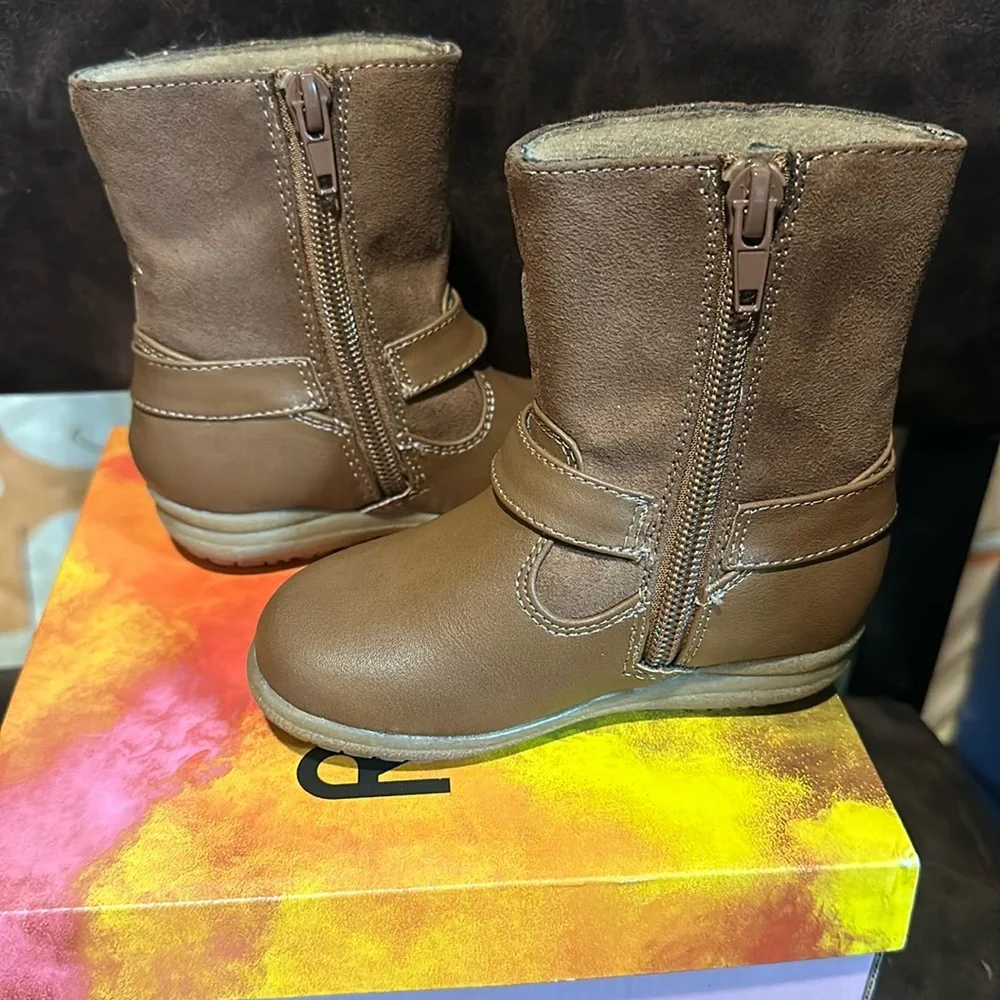 RACHEL SHOES CAMILLA BOOTS: COGNAC: NEW IN BOX: SIZE 6